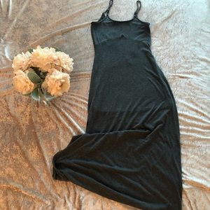 Gray jersey maxi dress with side slit
